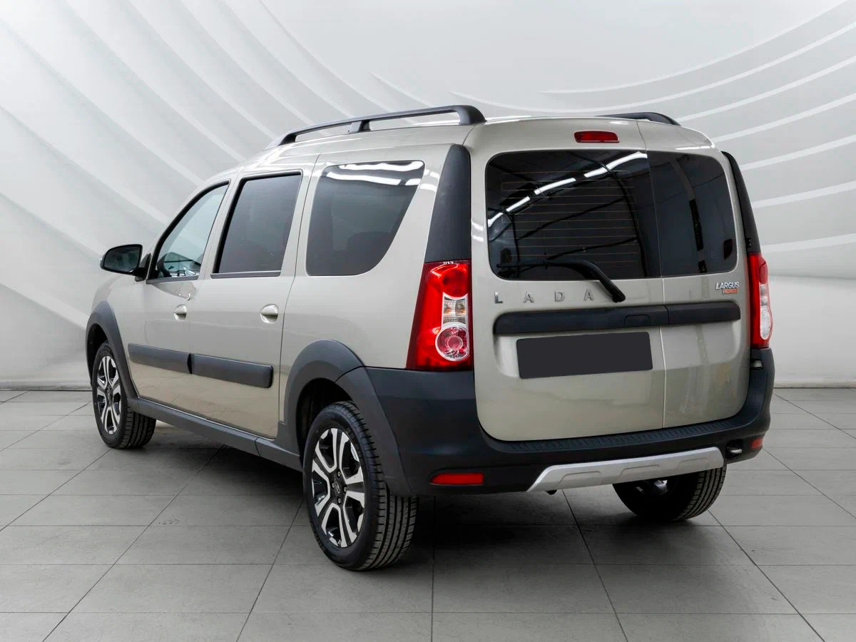 Lada Largus Cross в Екатеринбурге - еще фото